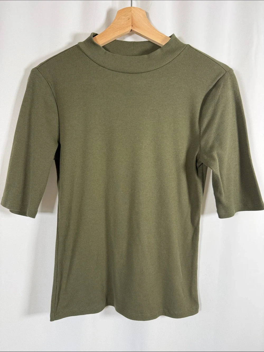 GAP Olive Green Mock Neck Short Sleeve Top